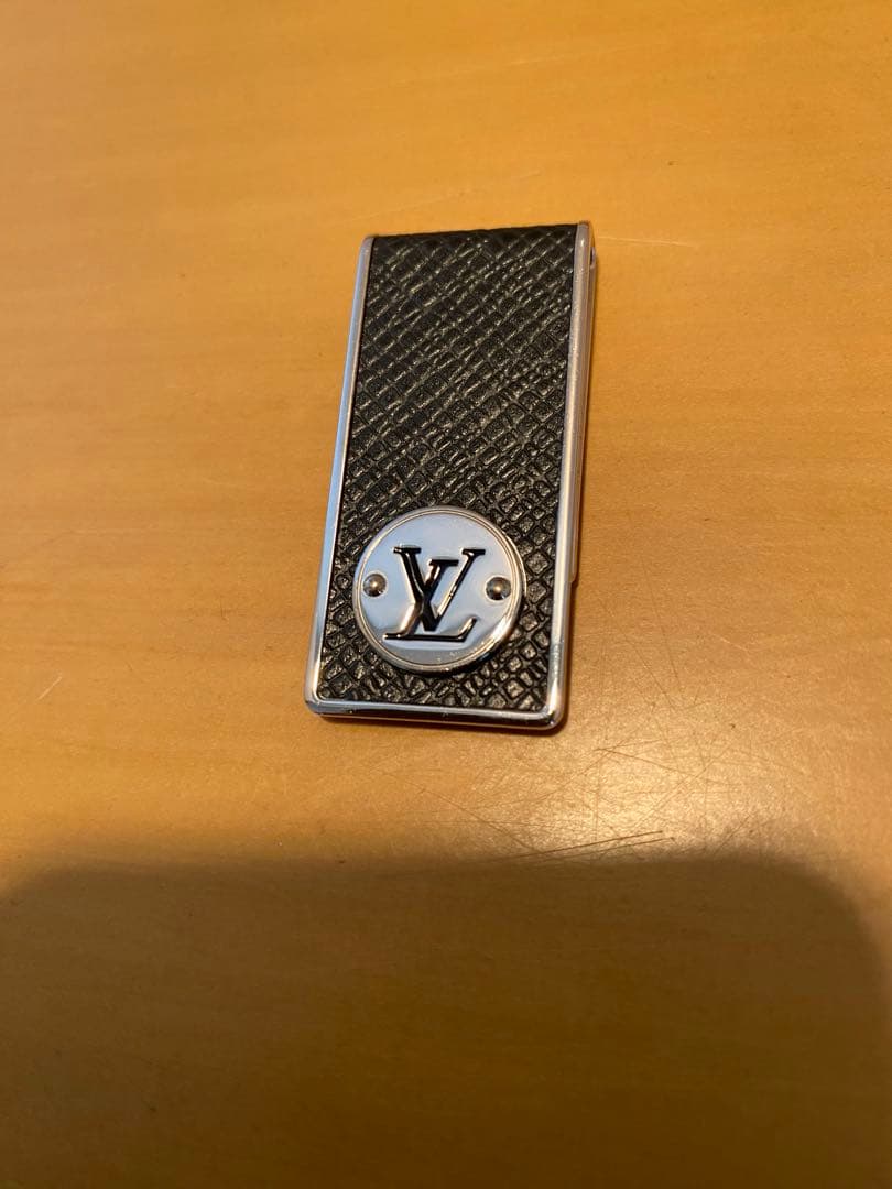 Louis Vuitton マネークリップ タイガ 黒