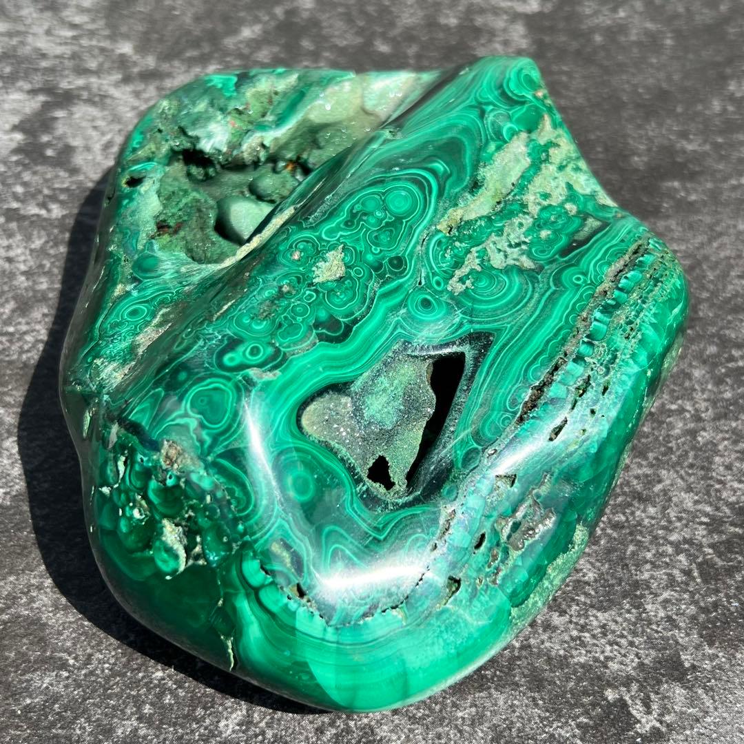 ✨癒される発色と模様✨高いヒーリングパワー✨天眼 マラカイト 原石 天然石