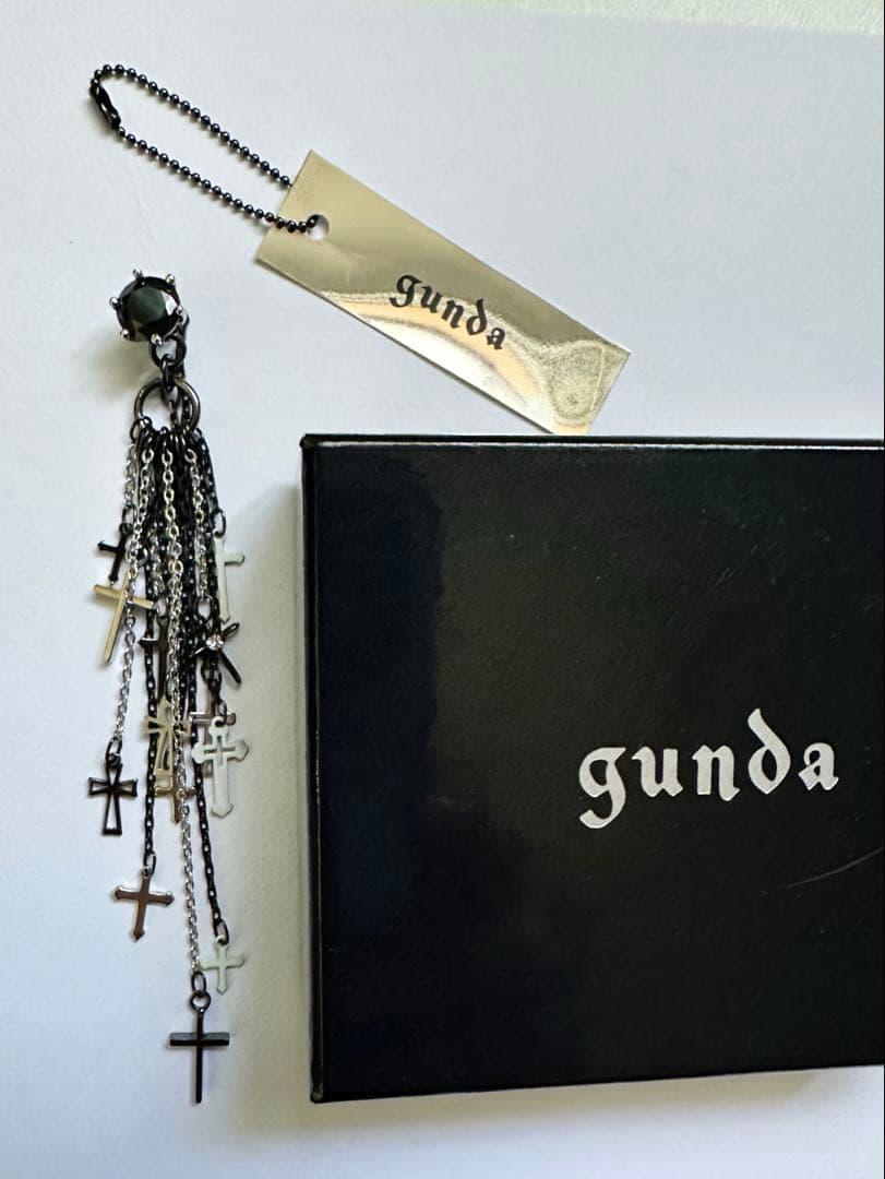 ☆美品☆gunda ジャンクヘブン 4 ピアス(片耳用ピアス)