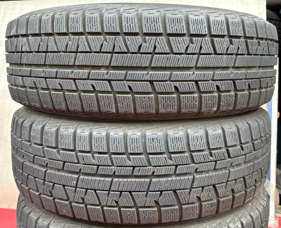 バリ山横浜スタッドレスタイヤ。4本のみ販売です。215/65R16 IG50