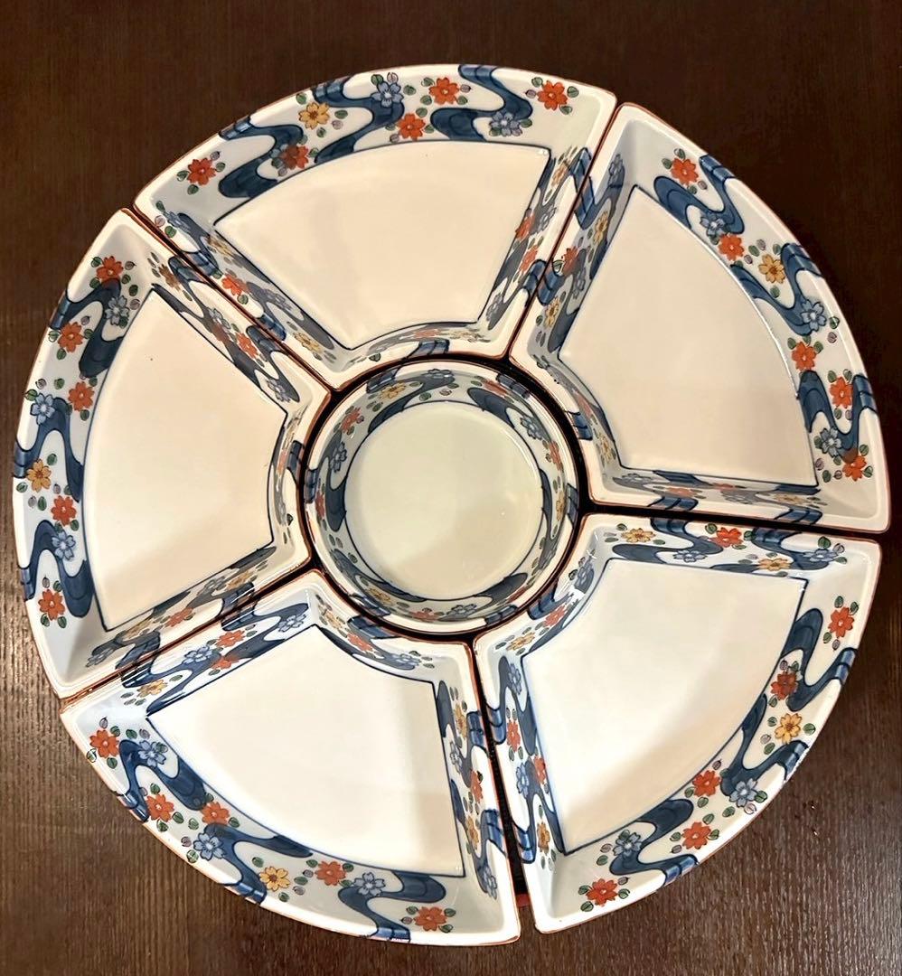 【値下げしました】有田焼　掛ノ谷釜　回転台付き仕切り皿 直径約30cm