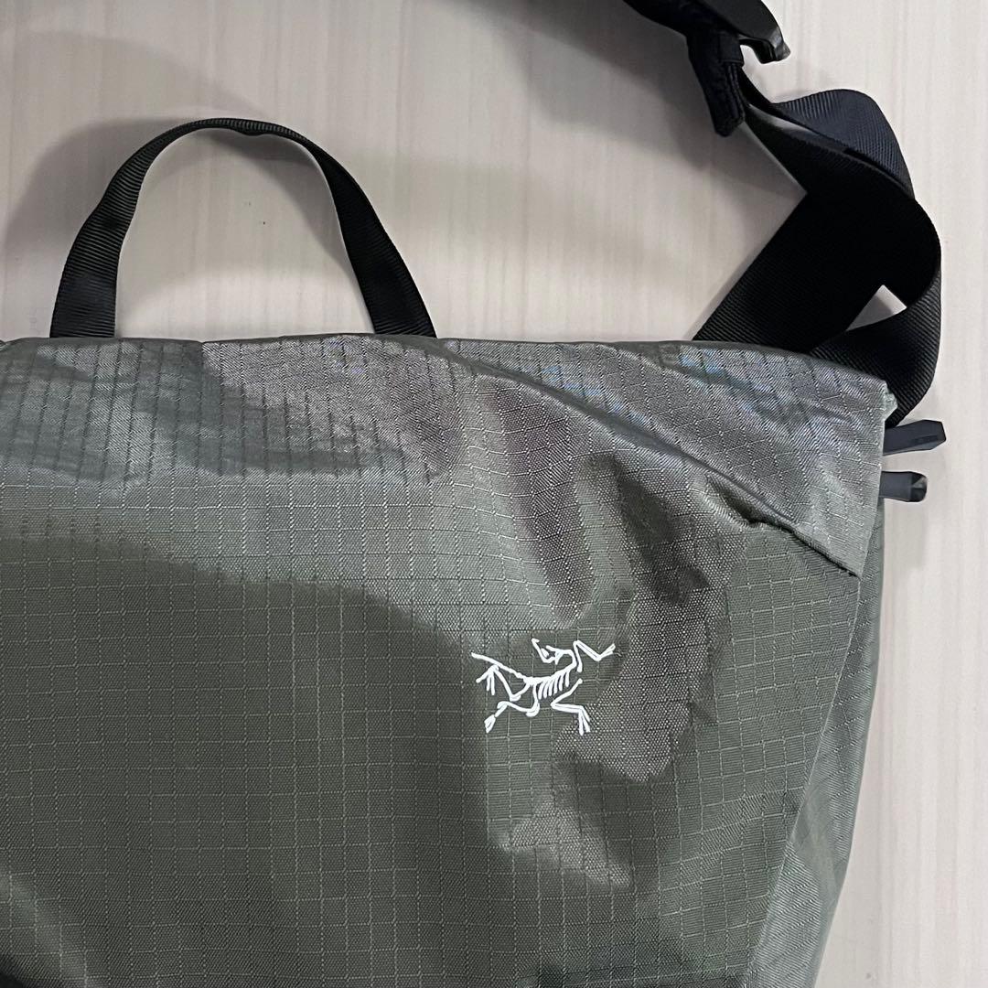 【新品同様】Arc'teryx アークテリクス クーリエ バッグ
