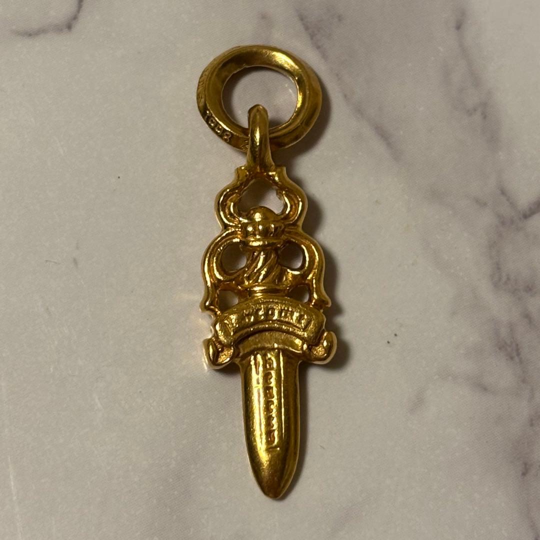 クロムハーツ　22k ダガーチャーム　パヴェダイヤ