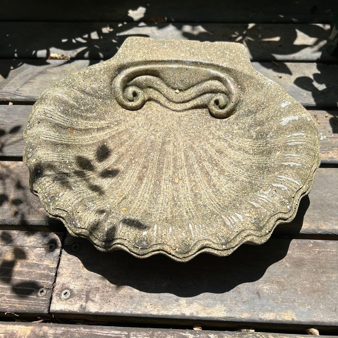 ワンダーデコールバードバスSMALL SHELL スクエア台座 雀のペア付き