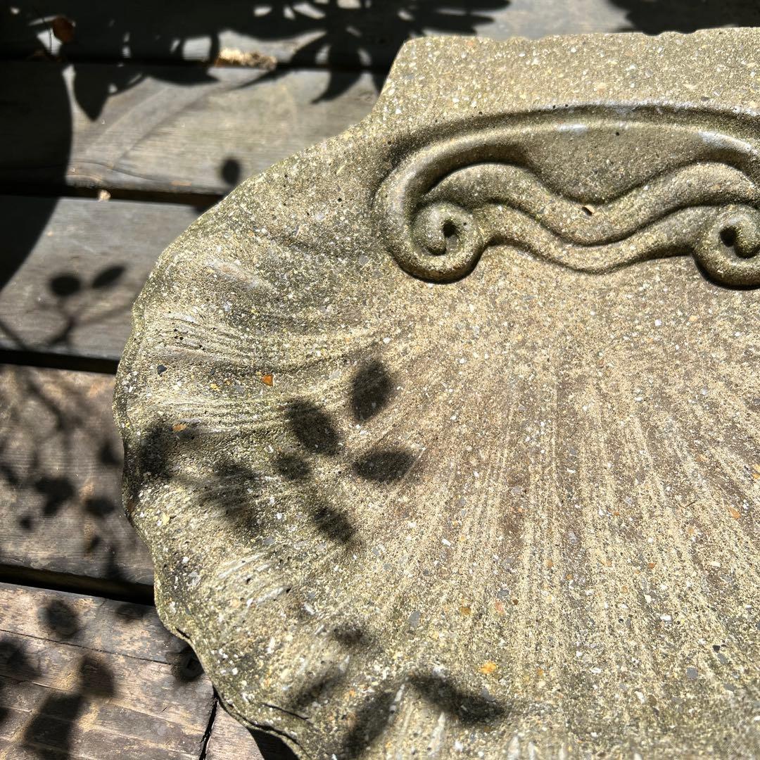 ワンダーデコールバードバスSMALL SHELL スクエア台座 雀のペア付き