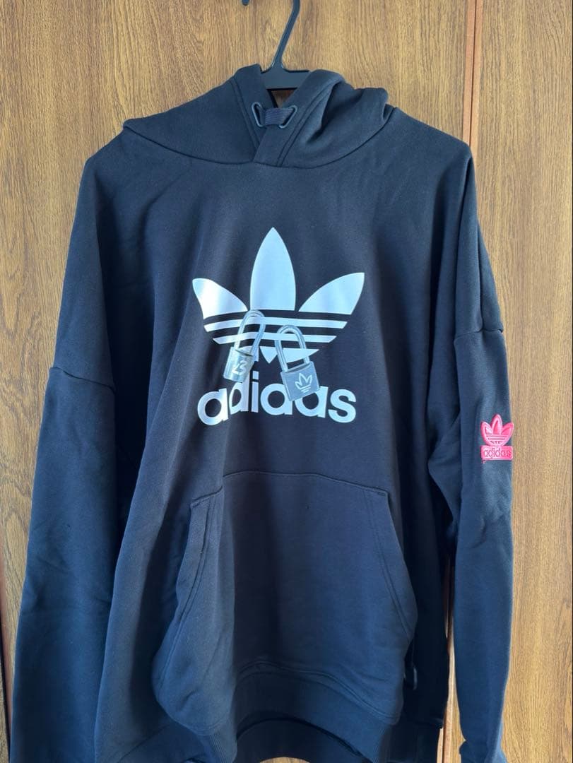 【adidas】バレンタインデーパーカー【2XO】