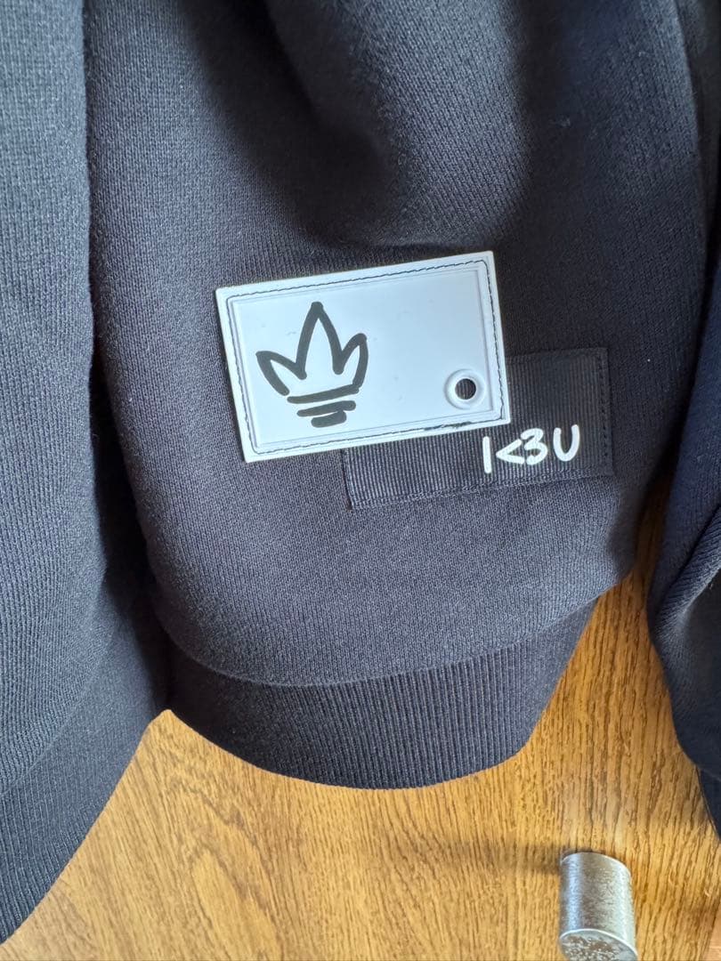 【adidas】バレンタインデーパーカー【2XO】