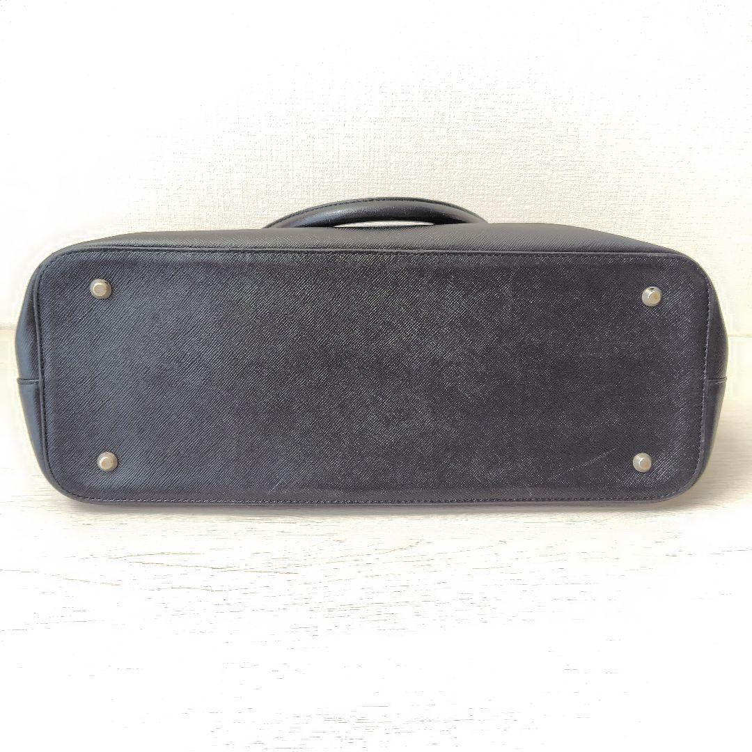 BURBERRY　サフィアーノレザー ノバチェック　トートバッグ　ビジネス　A4