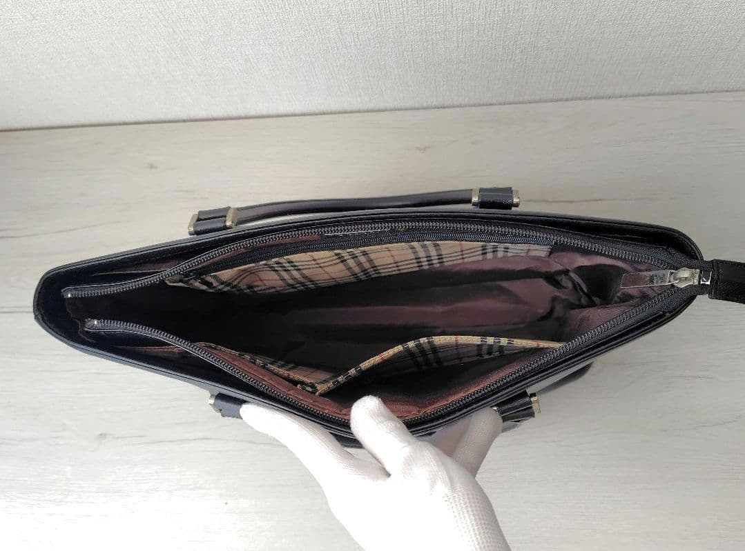BURBERRY　サフィアーノレザー ノバチェック　トートバッグ　ビジネス　A4