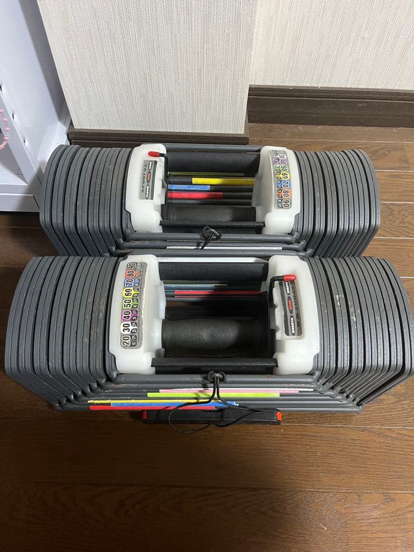 ダンベル　可変式