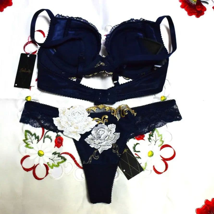 新品☆ワコール☆サルート☆７３Ｇ・ベルサイユのばら☆ＫＯ☆Ｃ７０＆ソングＭ　ＦＸ