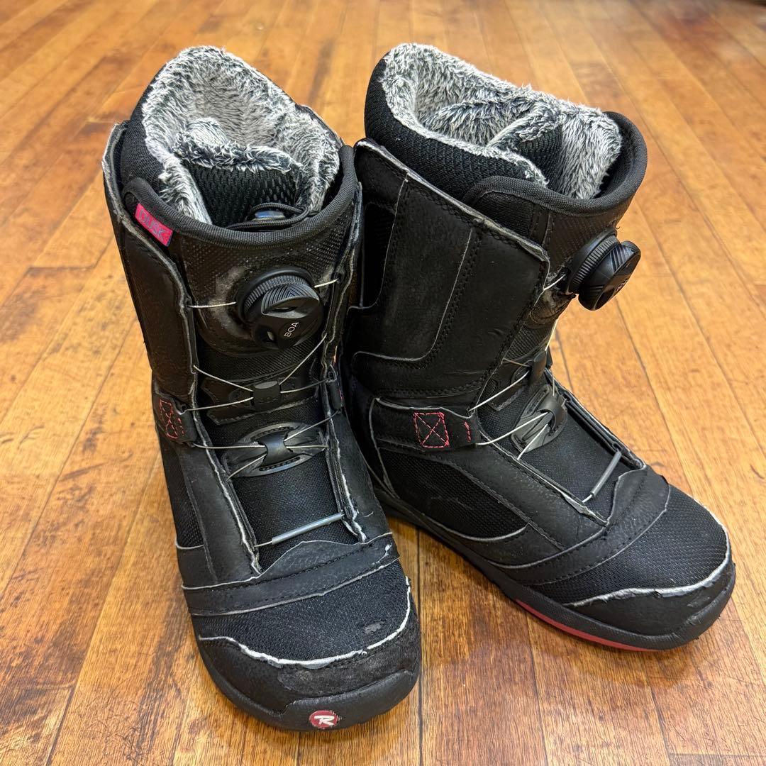 送込！レディーススノーボード4点セット！FLUX Modernamusement