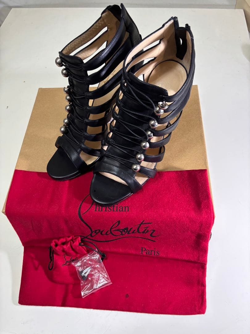 クリスチャンルブタン　レディース　パンプス