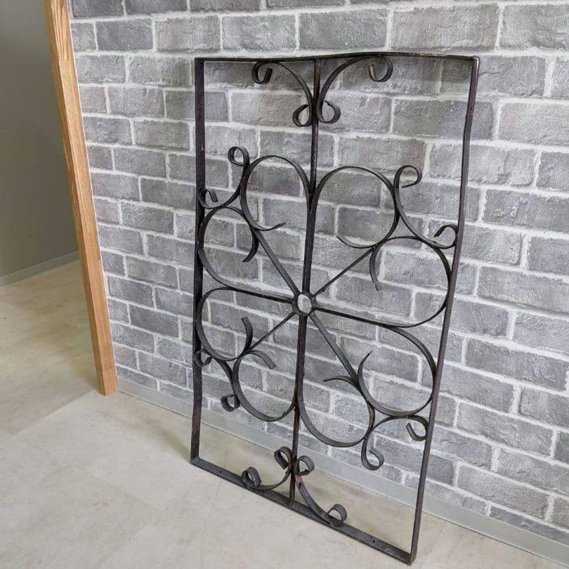 バリ島　アンティーク　アイアンフレーム　50×80㎝