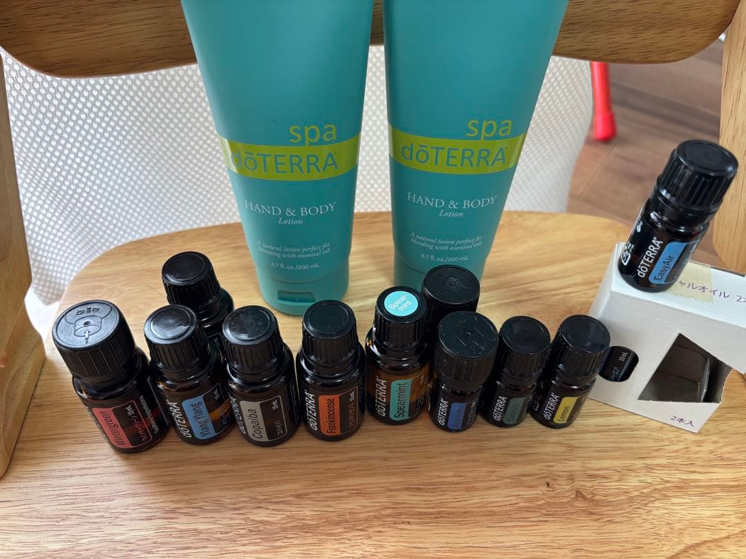 doTERRA エッセンシャルオイルセット 12本とクリーム2本
