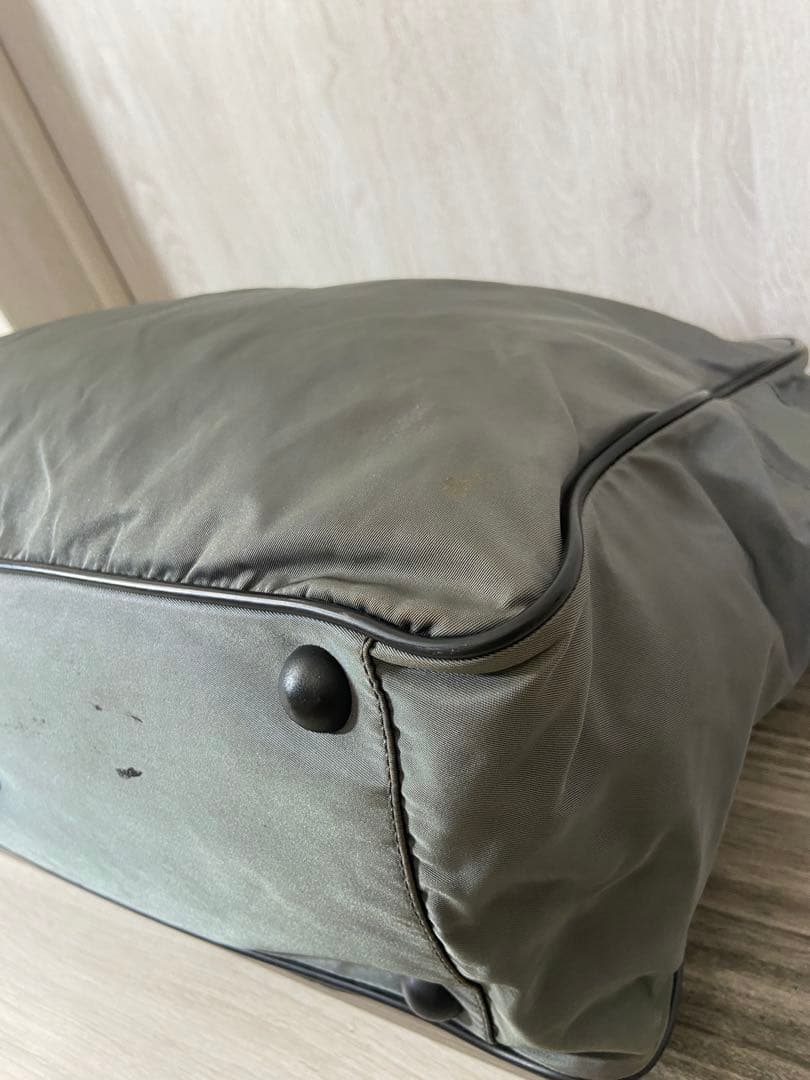 焼く PRADA スポーツ　ボストンバッグ　ナイロン　大容量　カーキ　グレー