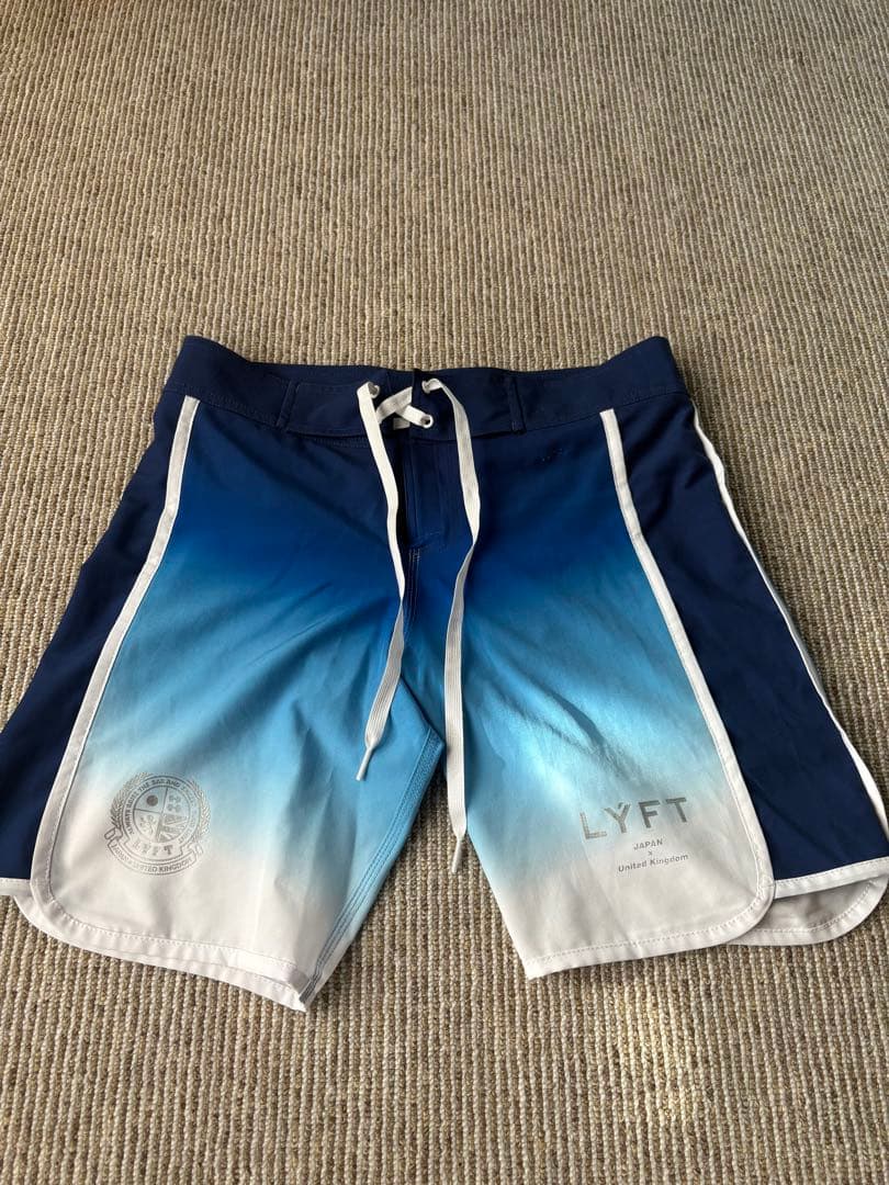 LYFT サーフパンツ ボードショーツ Sサイズ　完売品