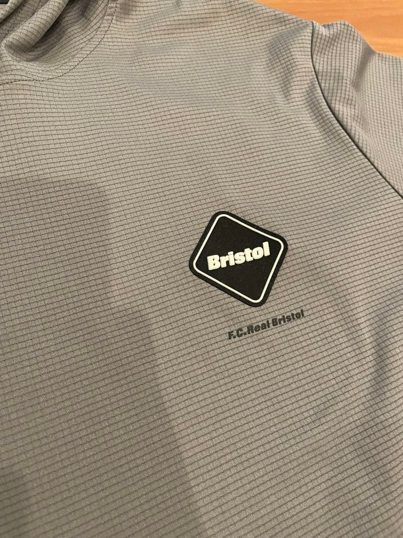 FCレアルブリストル POLARTEC フード付きトップ　Mサイズ