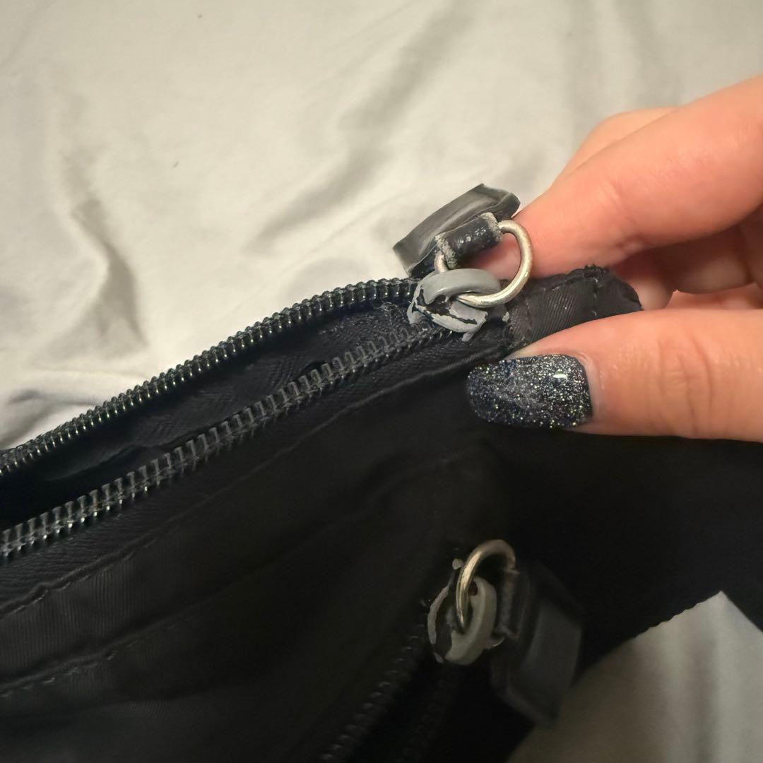 【美品】プラダ 三角 ロゴ プレート ウエストバッグ ナイロン ブラック 袋付き