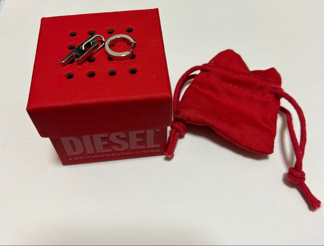 DIESEL ピアス シルバー フープ 新品未使用 箱・紙袋付き