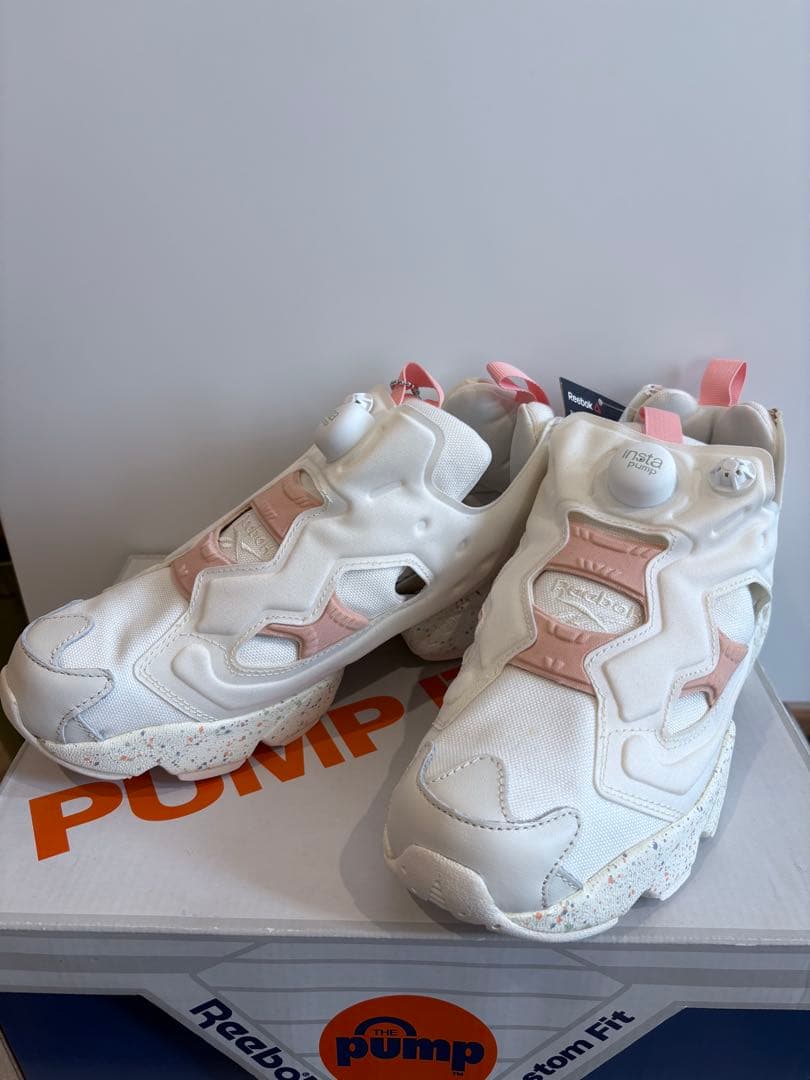 Reebok ポンプフューリー ２５cm