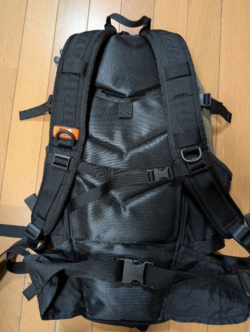 BURTON　バートン　リュック　AK457　バックパック　中古品　送料無料