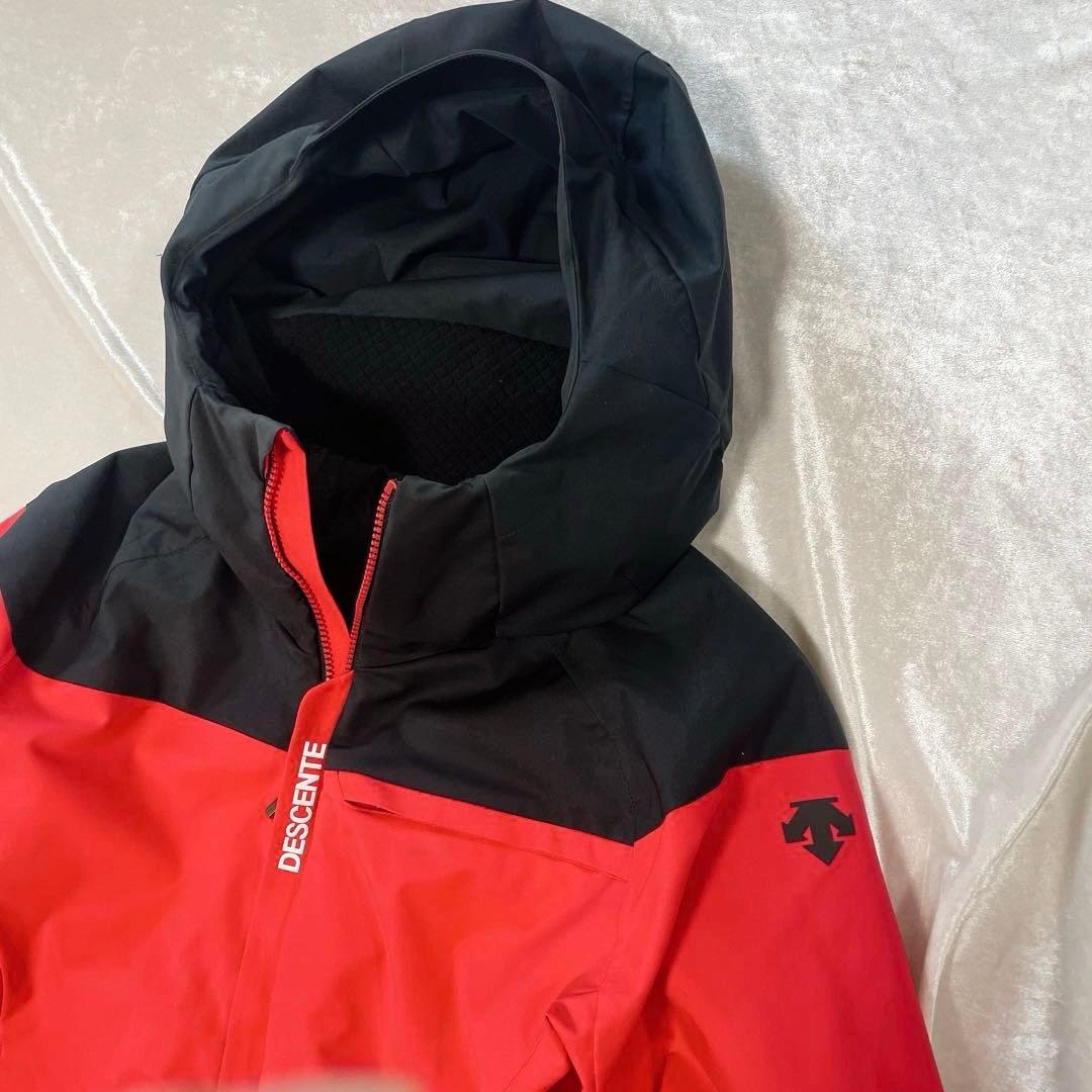 デサント　DESCENTE ロゴ　スノージャケット　スキー　ウィンタースポーツ