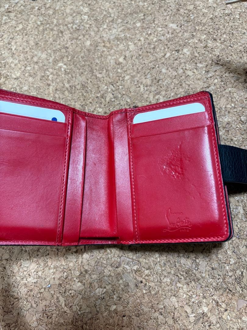 Christian Louboutin パロマ 二つ折り財布 ブラック/レッド