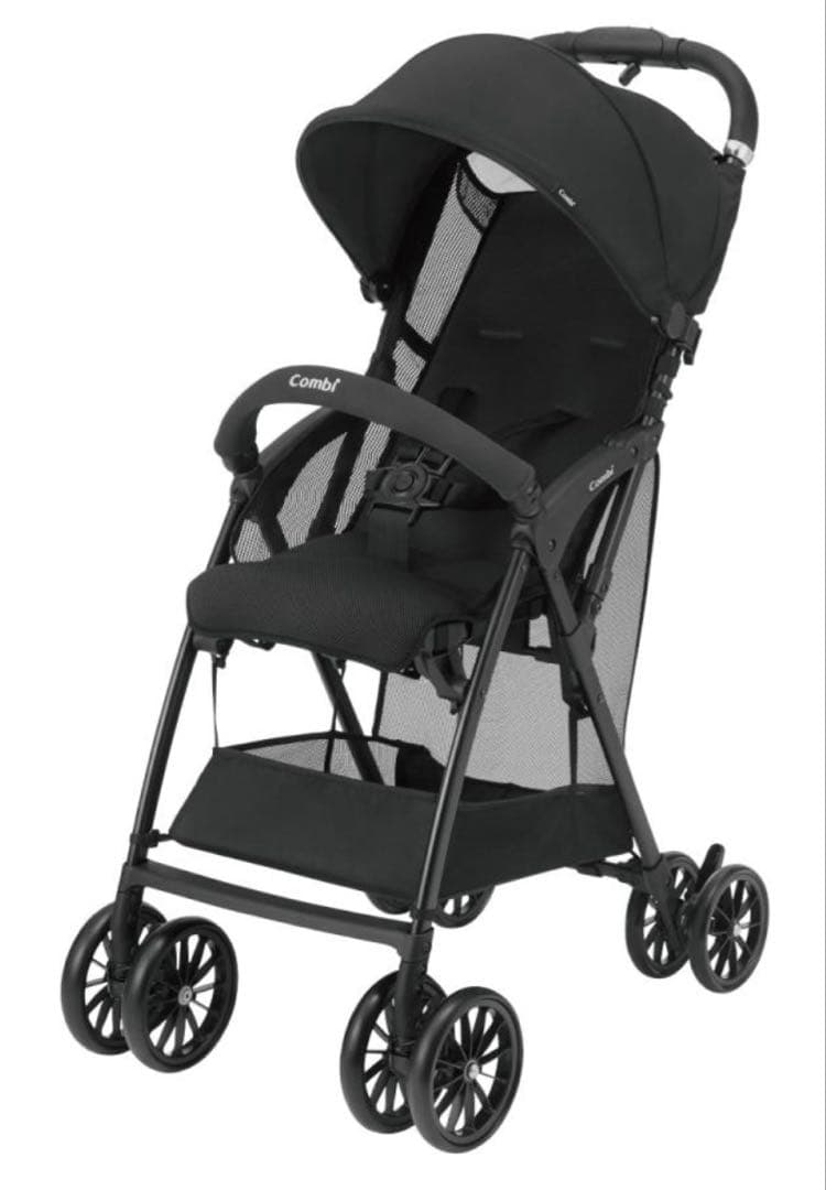 定価30000円のベビーカー！！Combi Acbee ブラック半額以下！