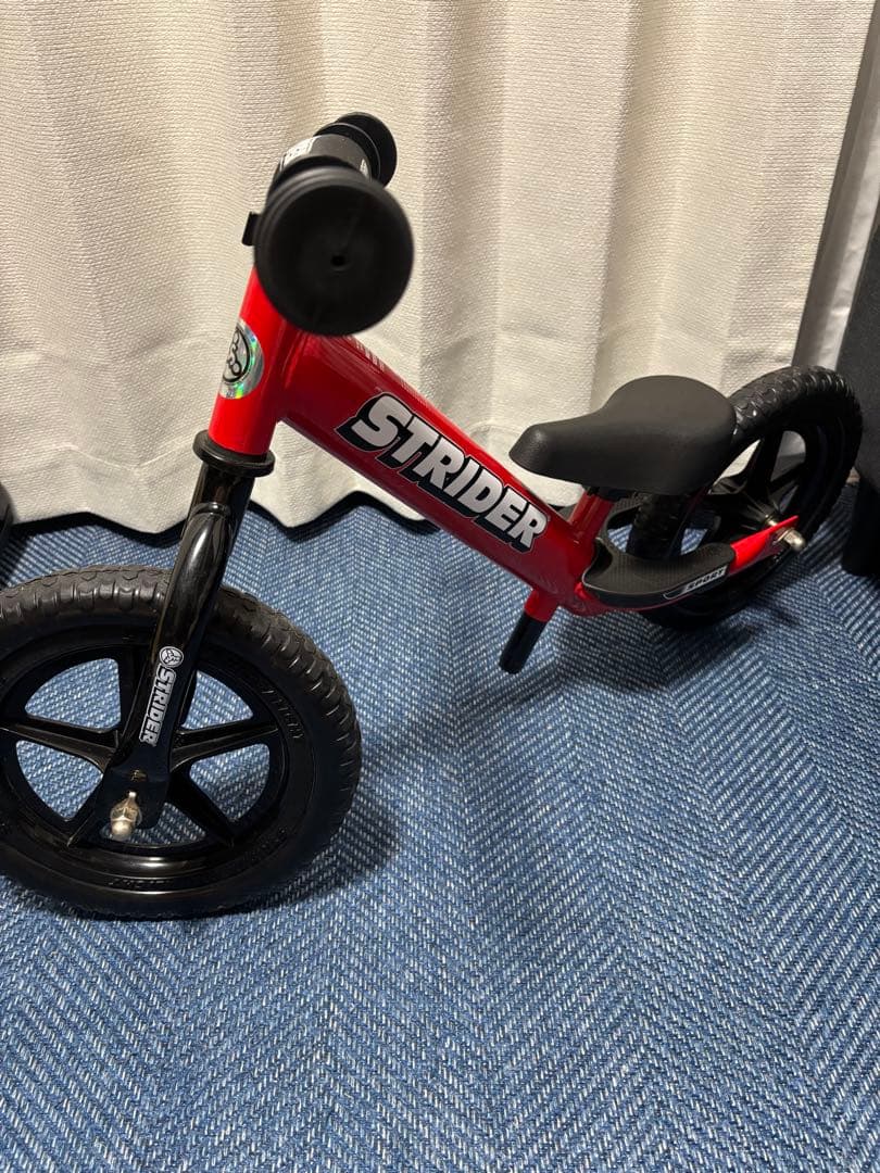 [極美品] STRIDER SPORTS 12インチ レッド 日本正規品
