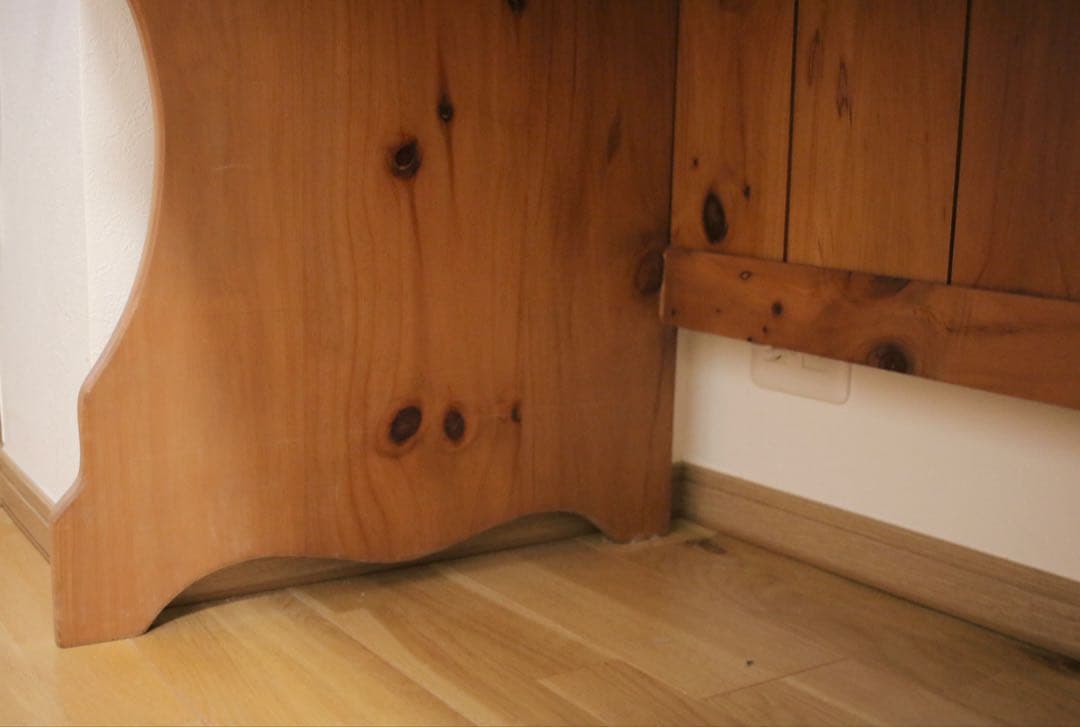 ee⭐︎smile(廃版のため希少・正規品)アントステラ ライティングデスク