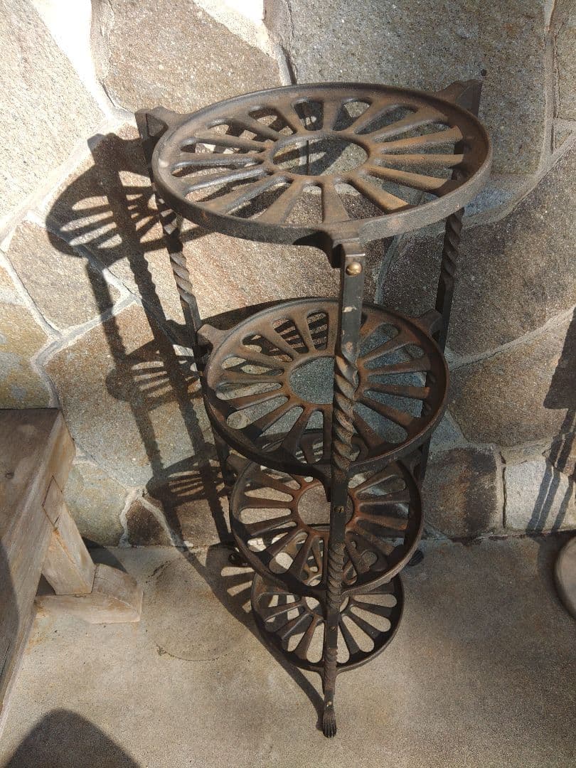 ポットスタンド　アイアン　アガベ　サボテン　プランターラック　園芸　ガーデン