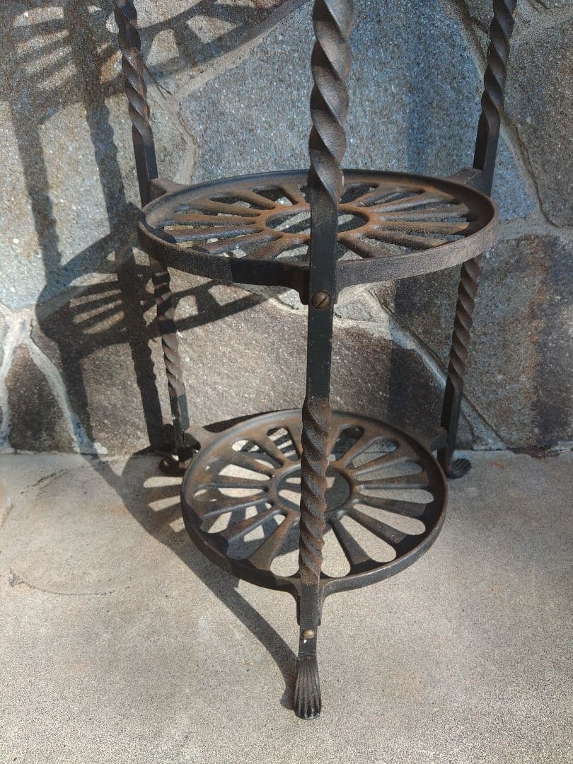 ポットスタンド　アイアン　アガベ　サボテン　プランターラック　園芸　ガーデン