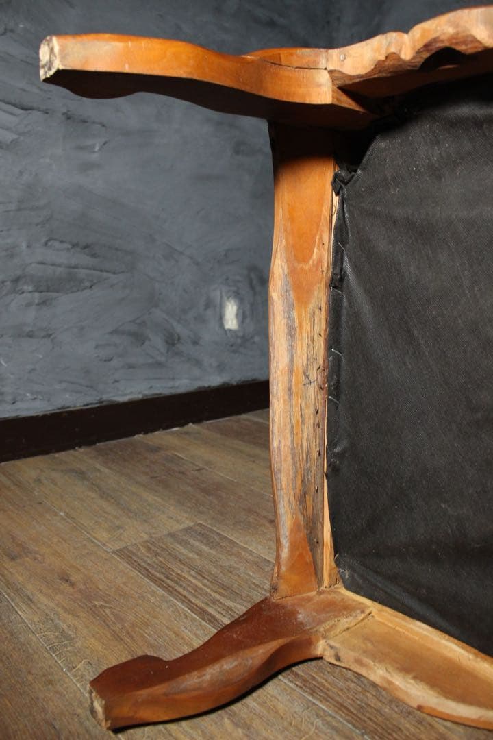 首都圏送無料〜 実用可能な美し過ぎるオブジェ 古いテレフォンベンチ 原産国不明