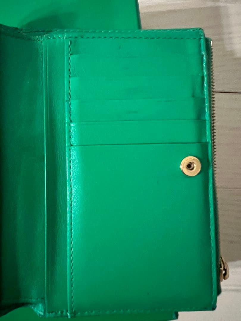 BOTTEGA VENETA グリーン 二つ折り財布