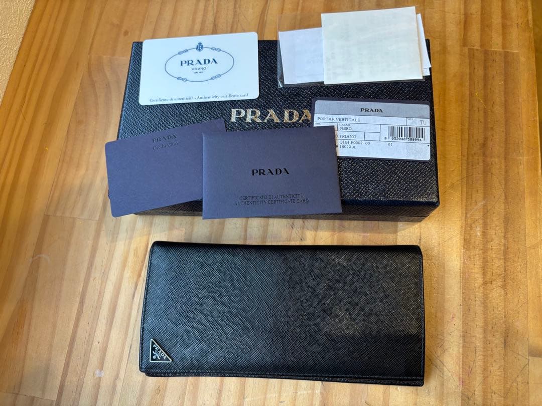 新年セールPRADA サフィアーノレザー 長財布 ブラック