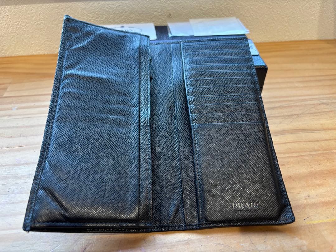新年セールPRADA サフィアーノレザー 長財布 ブラック