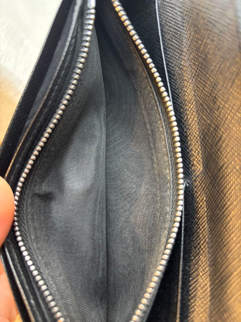 新年セールPRADA サフィアーノレザー 長財布 ブラック