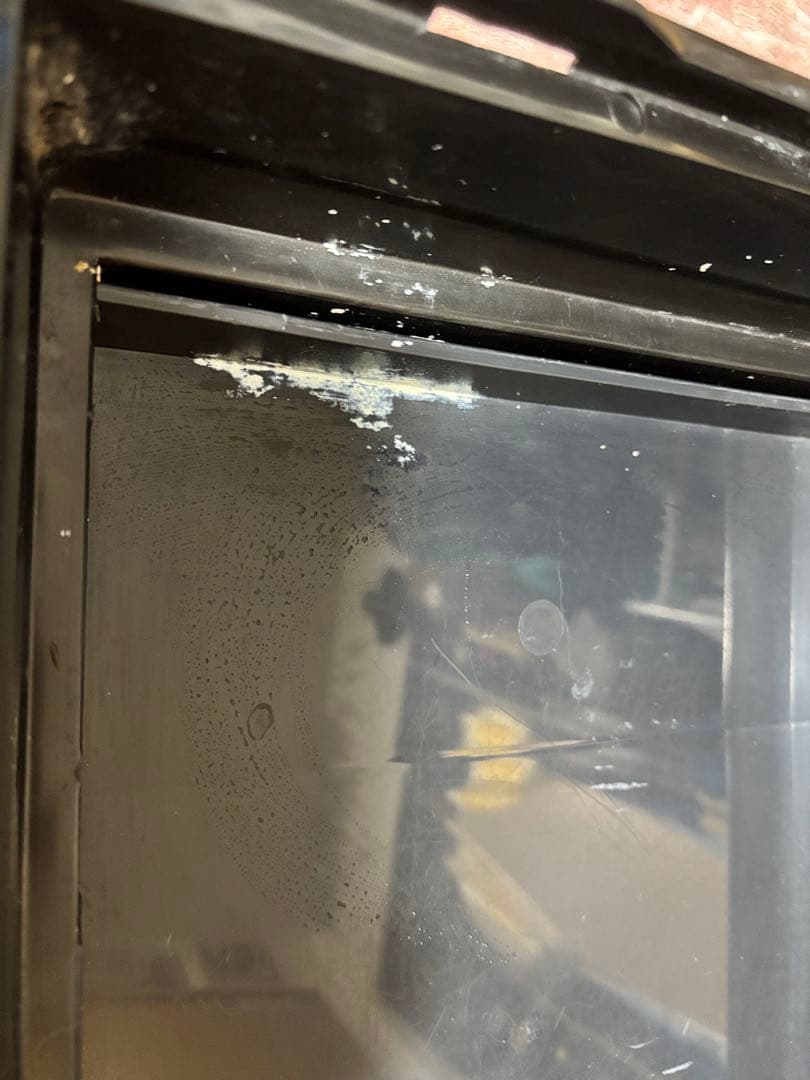 中型黒鳥かご、止まり木・餌入れ付き