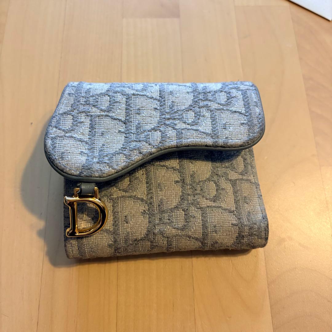Christian Dior 三つ折り財布 グレー　中古