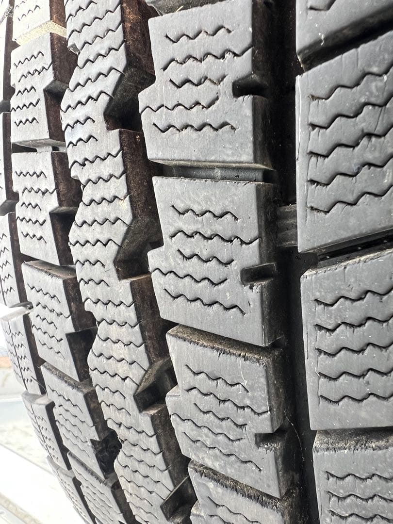 ちびひろくん専用スタッドレス175／75R15 103／101L LT深溝