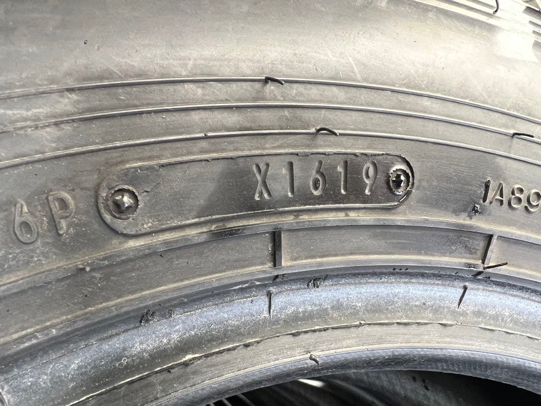 ちびひろくん専用スタッドレス175／75R15 103／101L LT深溝