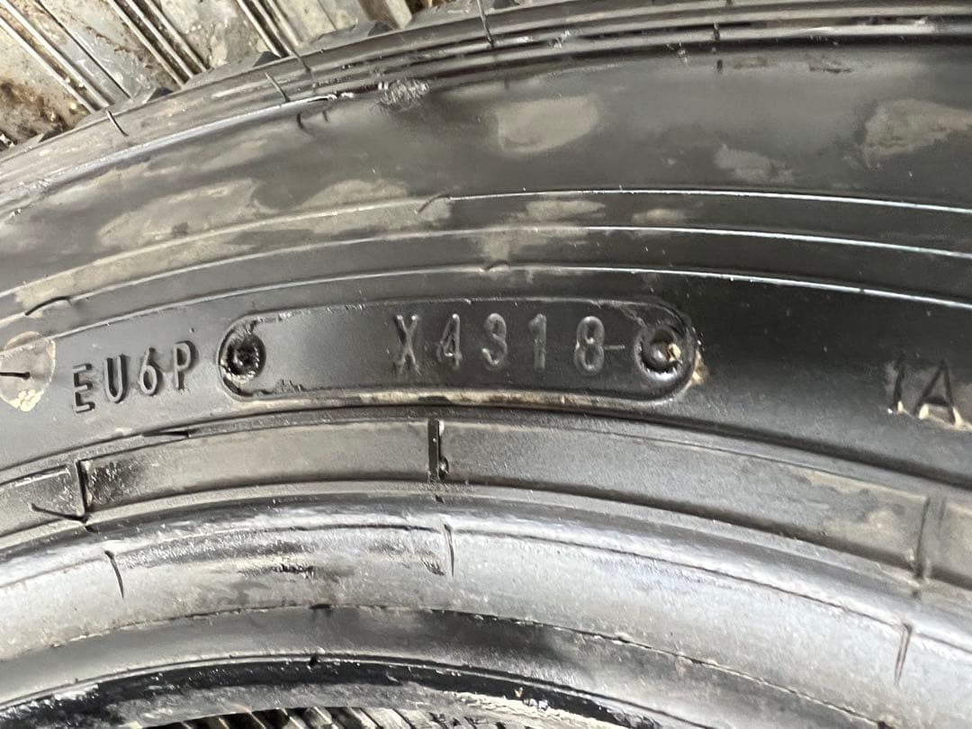 ちびひろくん専用スタッドレス175／75R15 103／101L LT深溝