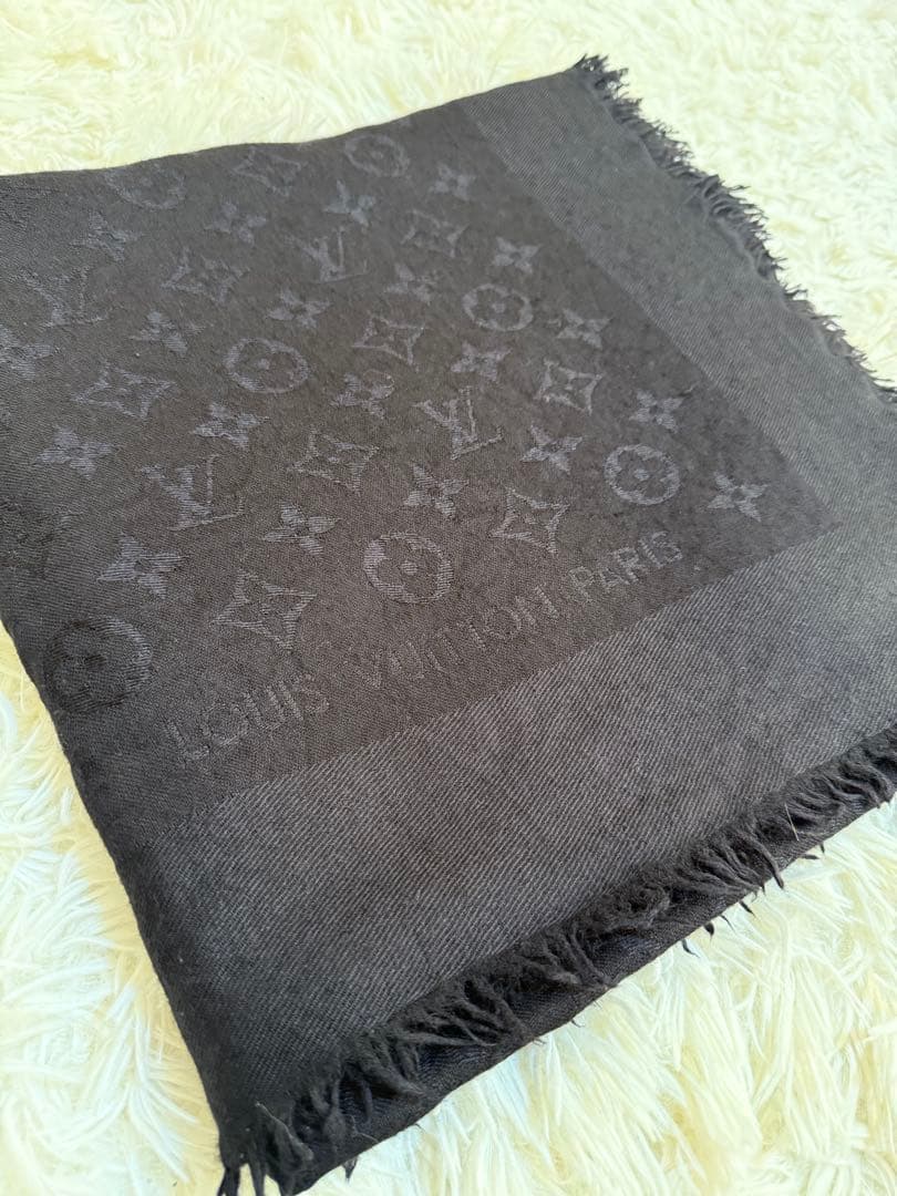 ルイ・ヴィトン ブラック ストール フリンジ付き