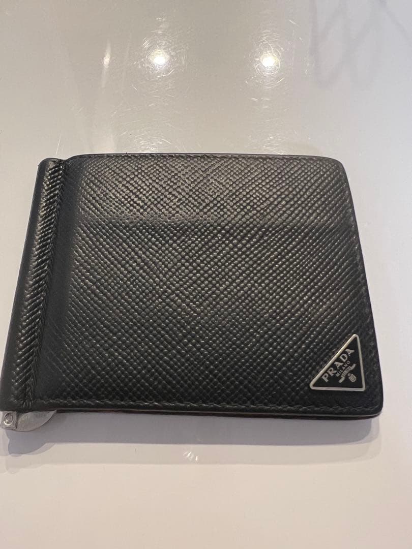【プラダ】PRADA ブラックレザー マネークリップ