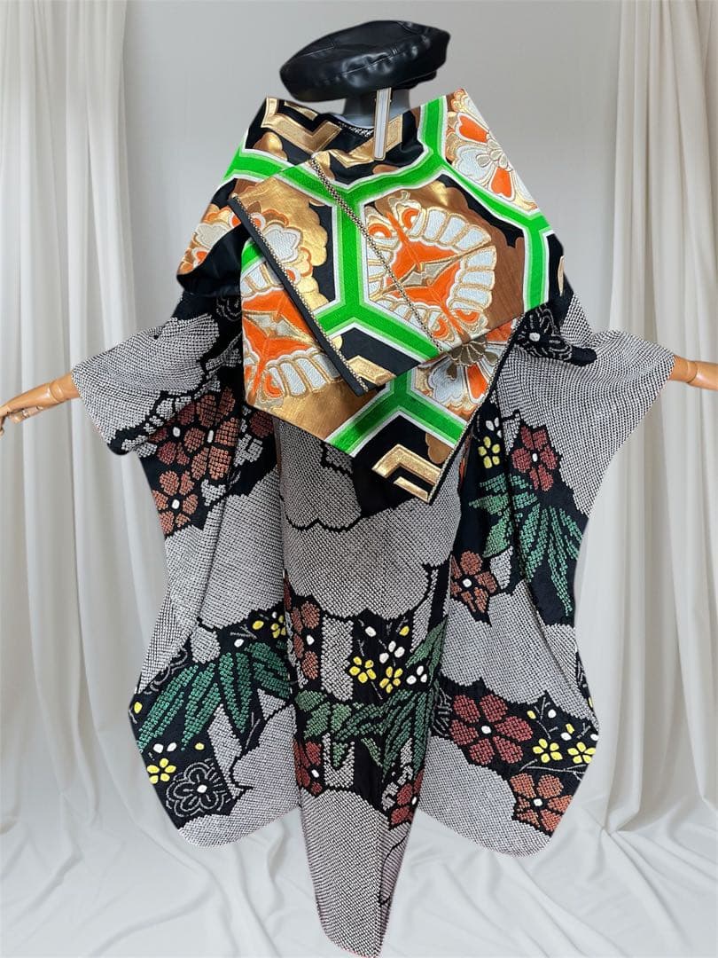 本日限定価格！振袖 フルセット 総絞り 明るい黒地 美品