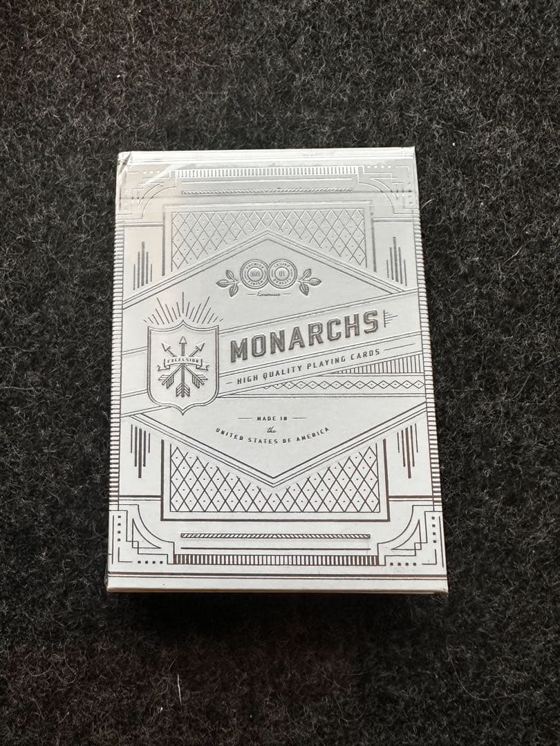 MONARCH 限定カラー　ホワイトシルバー