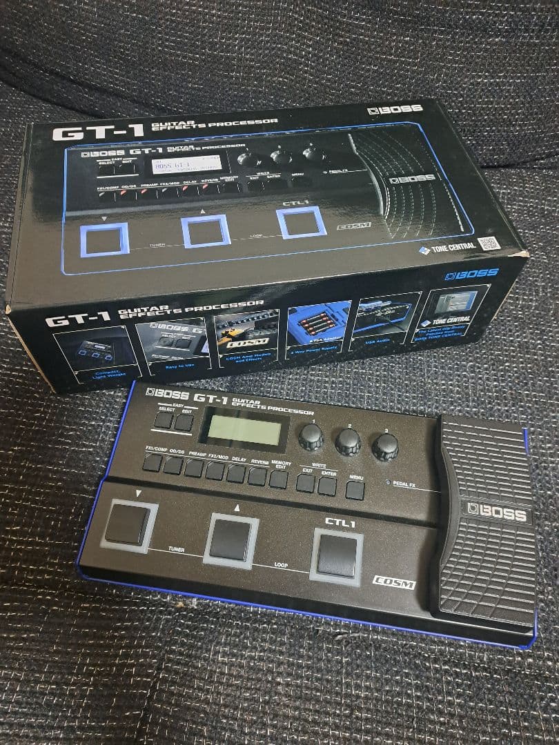 BOSS GT-1 ギターエフェクター 本体　ピックacアダプター付き