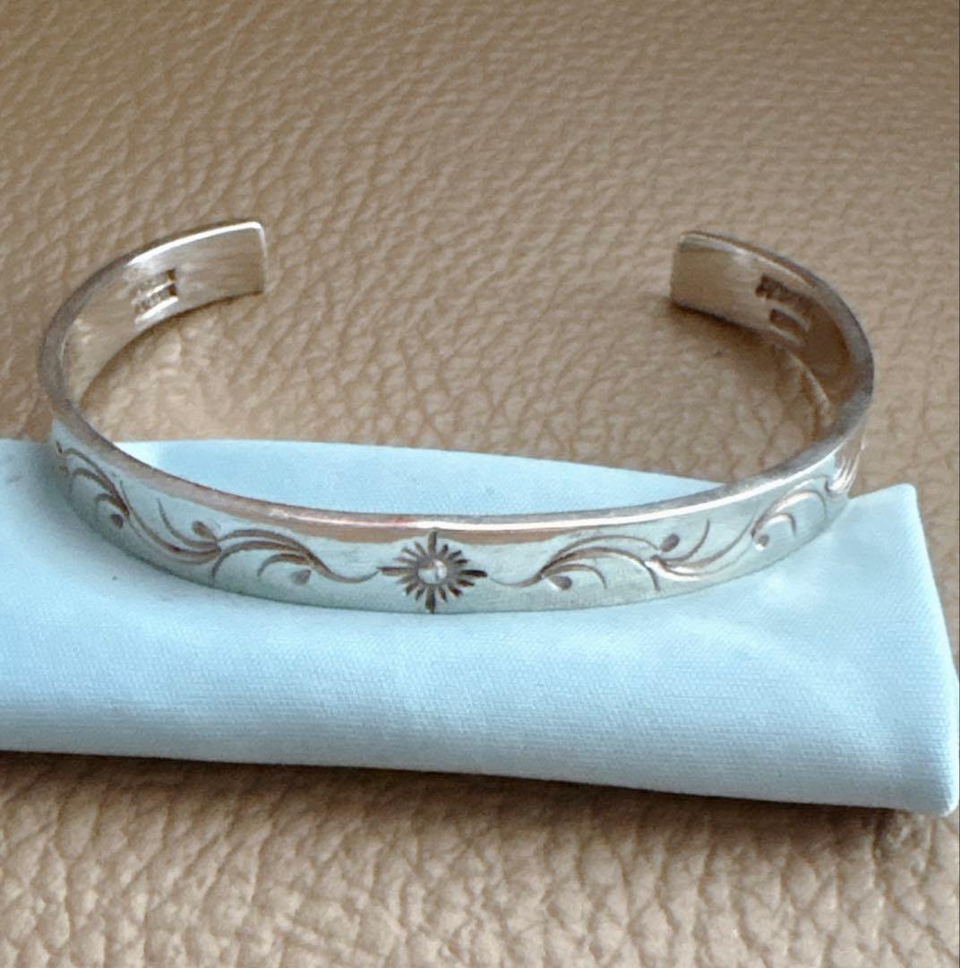 ARIZONA FREEDOM B-3c 全銀 打込太陽神 唐草 平打ちバングル