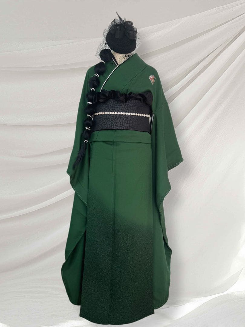 成人式前お値下げ！！【緑色グラデーション無地振袖】